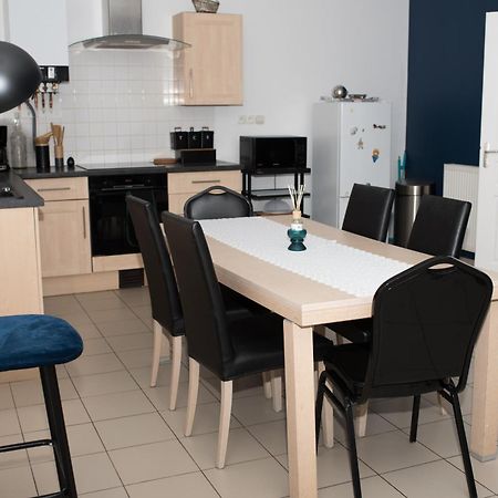Appartement Au Rez-De-Chaussee Nichee En Plein Centre D'Arras Eksteriør bilde